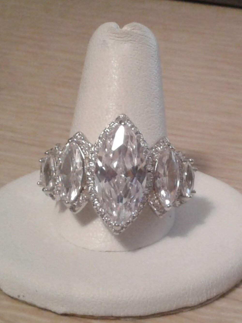 BCO176 Bella Luce CZ 7-Stone Statement Ring 10.41ctw. Sz.10 NWOT